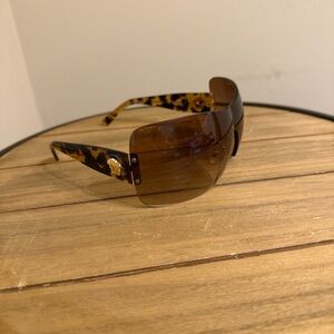 Versace tortoiseshell Versace 4248 shield sunglasses